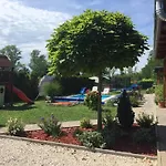 Koekszi Nyaralohazak Holiday home
