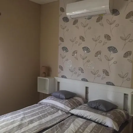 Holiday home Koekszi Nyaralohazak Balatonszabadi
