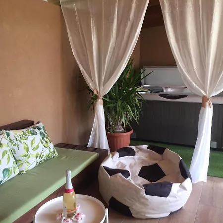 Koekszi Nyaralohazak Holiday home *