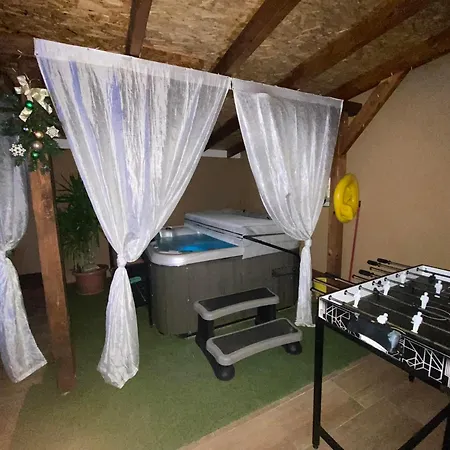 Koekszi Nyaralohazak Ferienhaus Balatonszabadi Fürdőtelep