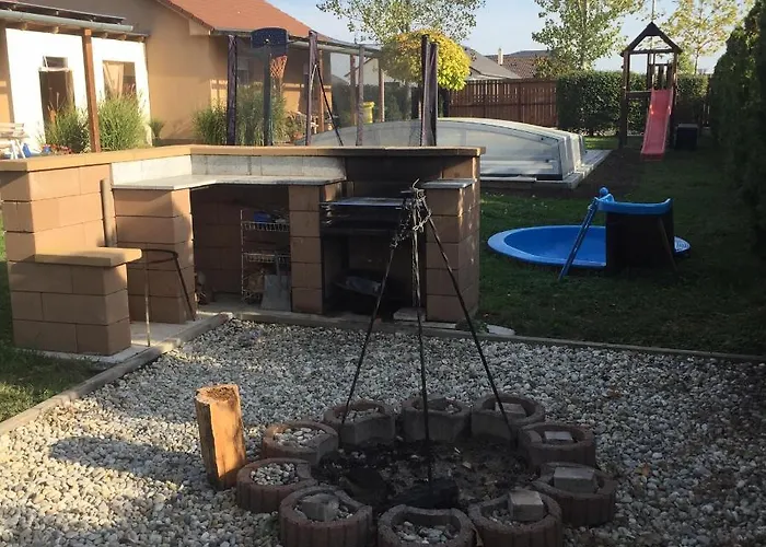 Koekszi Nyaralohazak בית נופש *