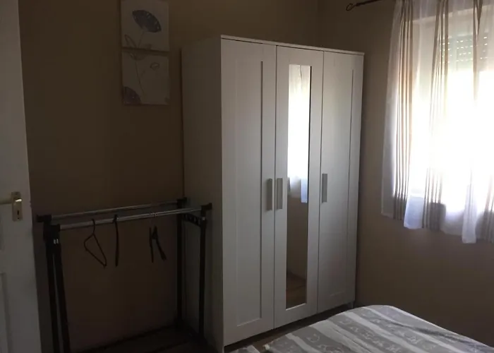 Koekszi Nyaralohazak *