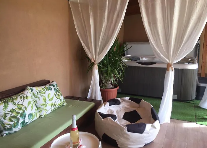 Koekszi Nyaralohazak בית נופש *