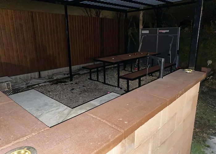 Koekszi Nyaralohazak בית נופש Balatonszabadi Fürdőtelep